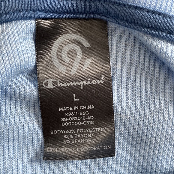 NEVER WORN Champion Tee - Picture 4 of 5